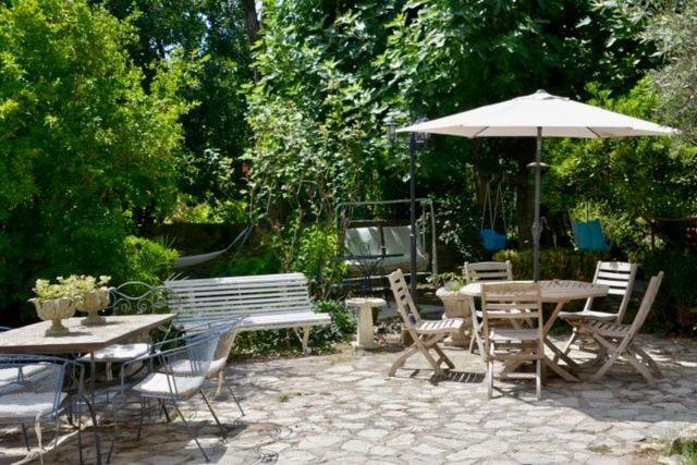 La Gandonne Hotel Caderousse Bagian luar foto